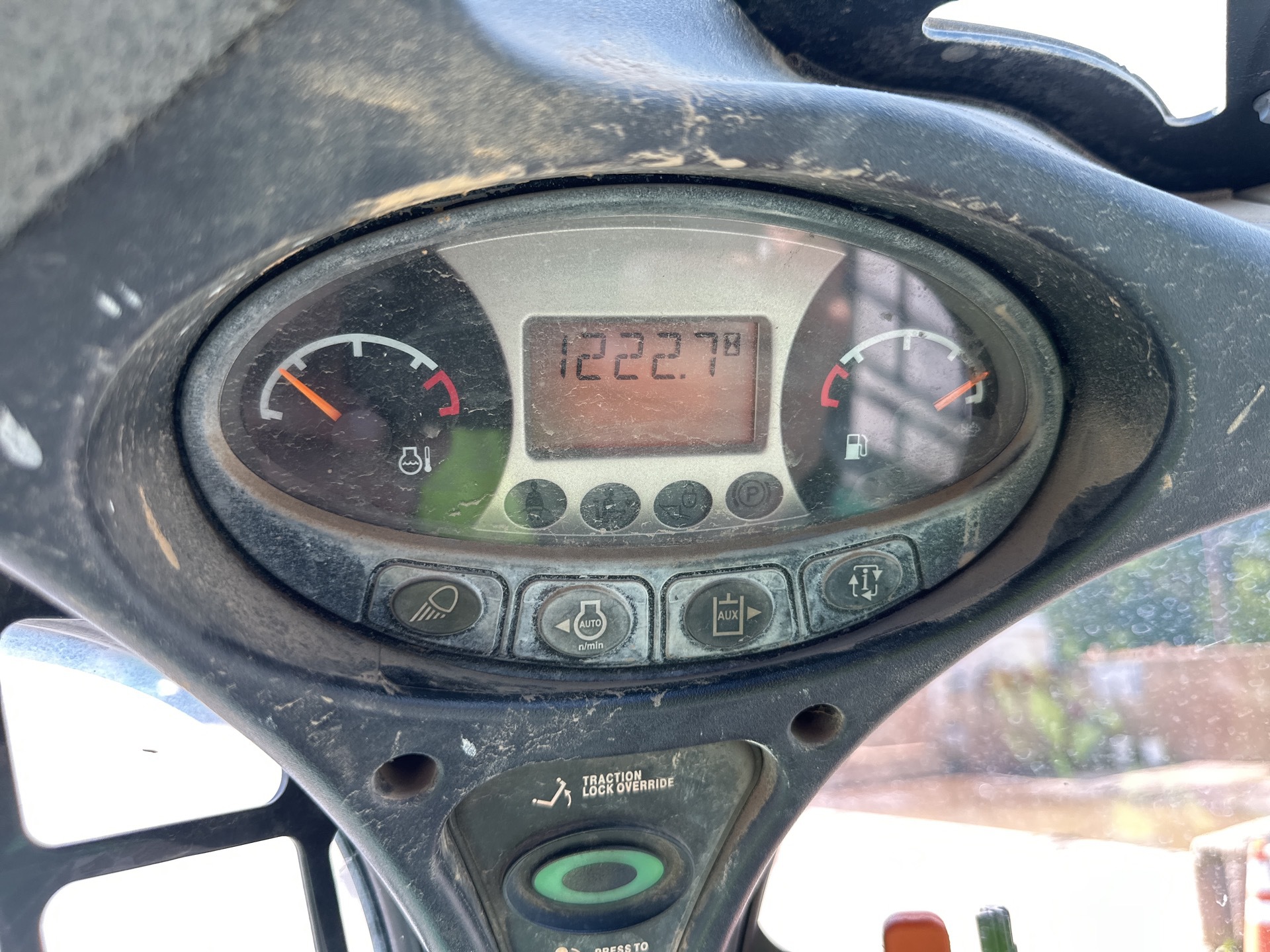 Photo - 25