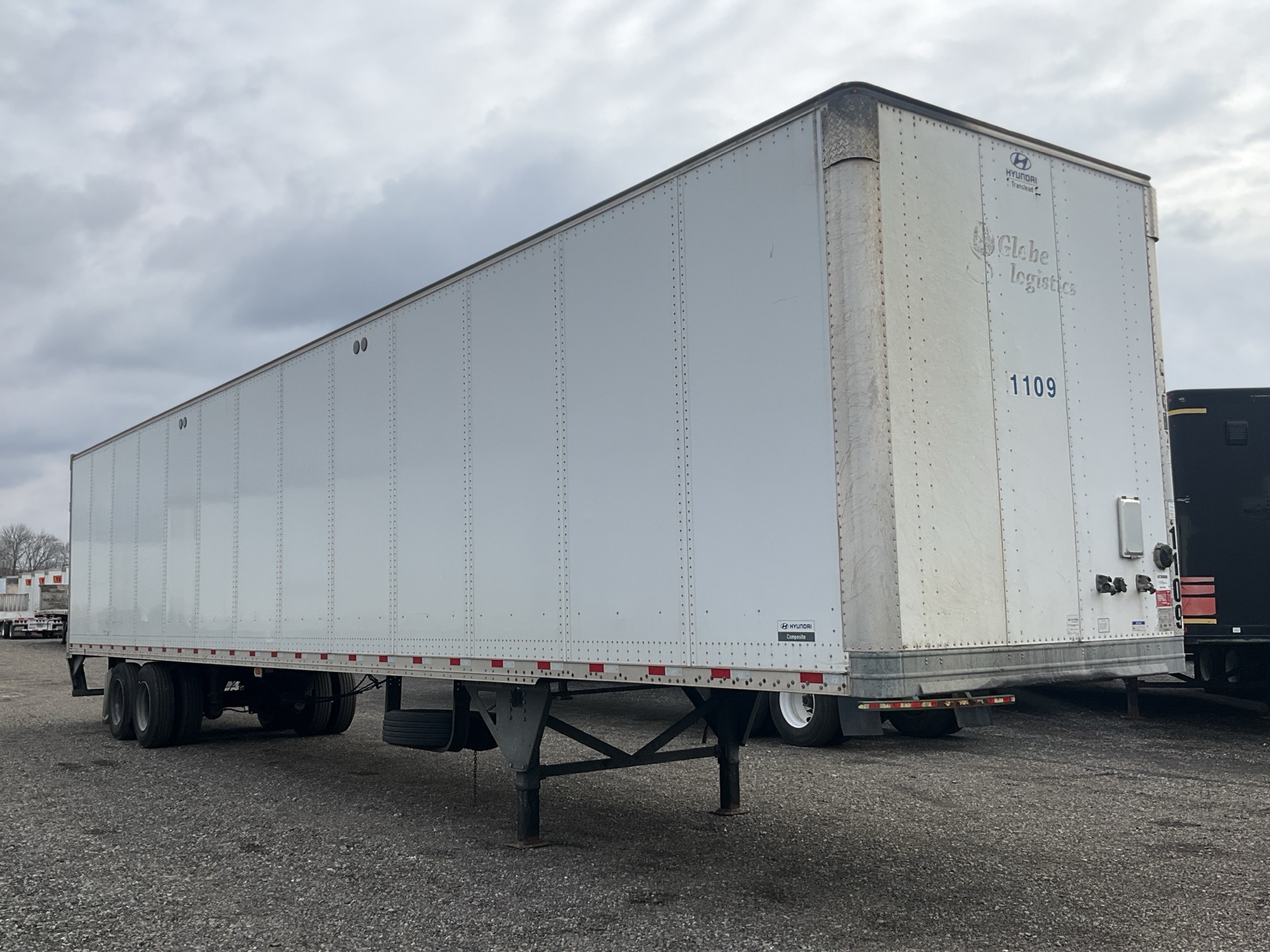 2019 Hyundai VC2530152-AJS 53 ft T/A Van Trailer