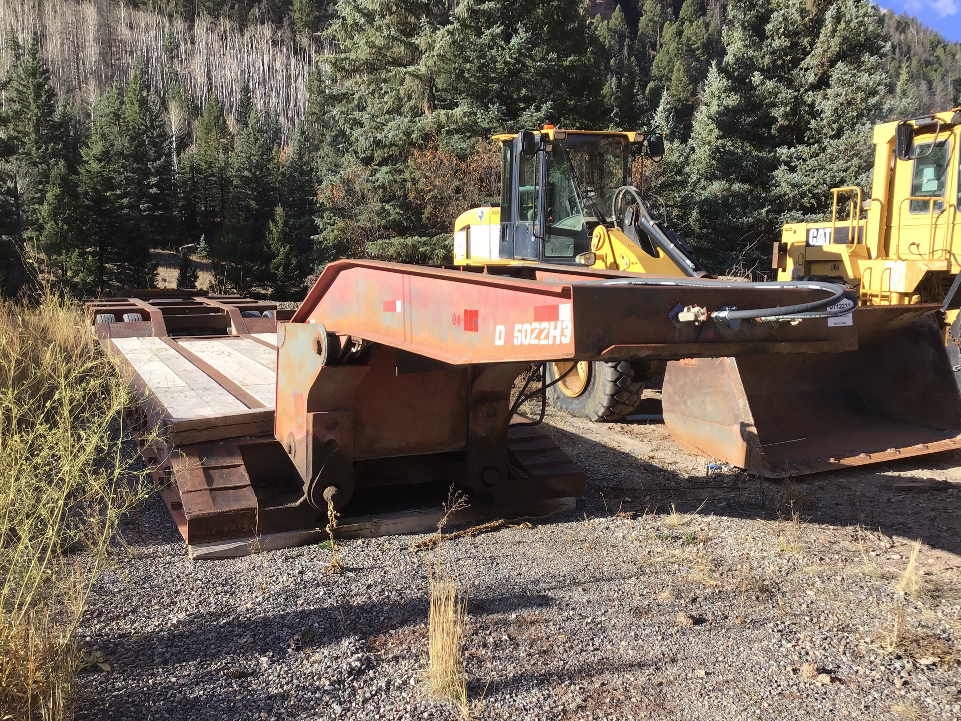1993 Trail-Eze DG5022H3 100000 lb Tri/A Removable Gooseneck Lowboy Trailer