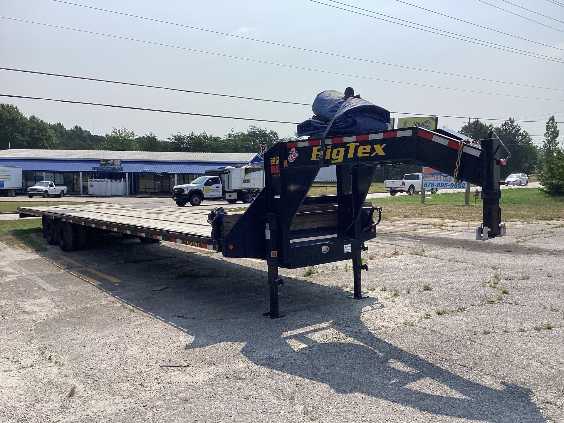 2022 Big Tex 22GN-40BK8SIR 40 ft T/A Gooseneck Equipment Trailer