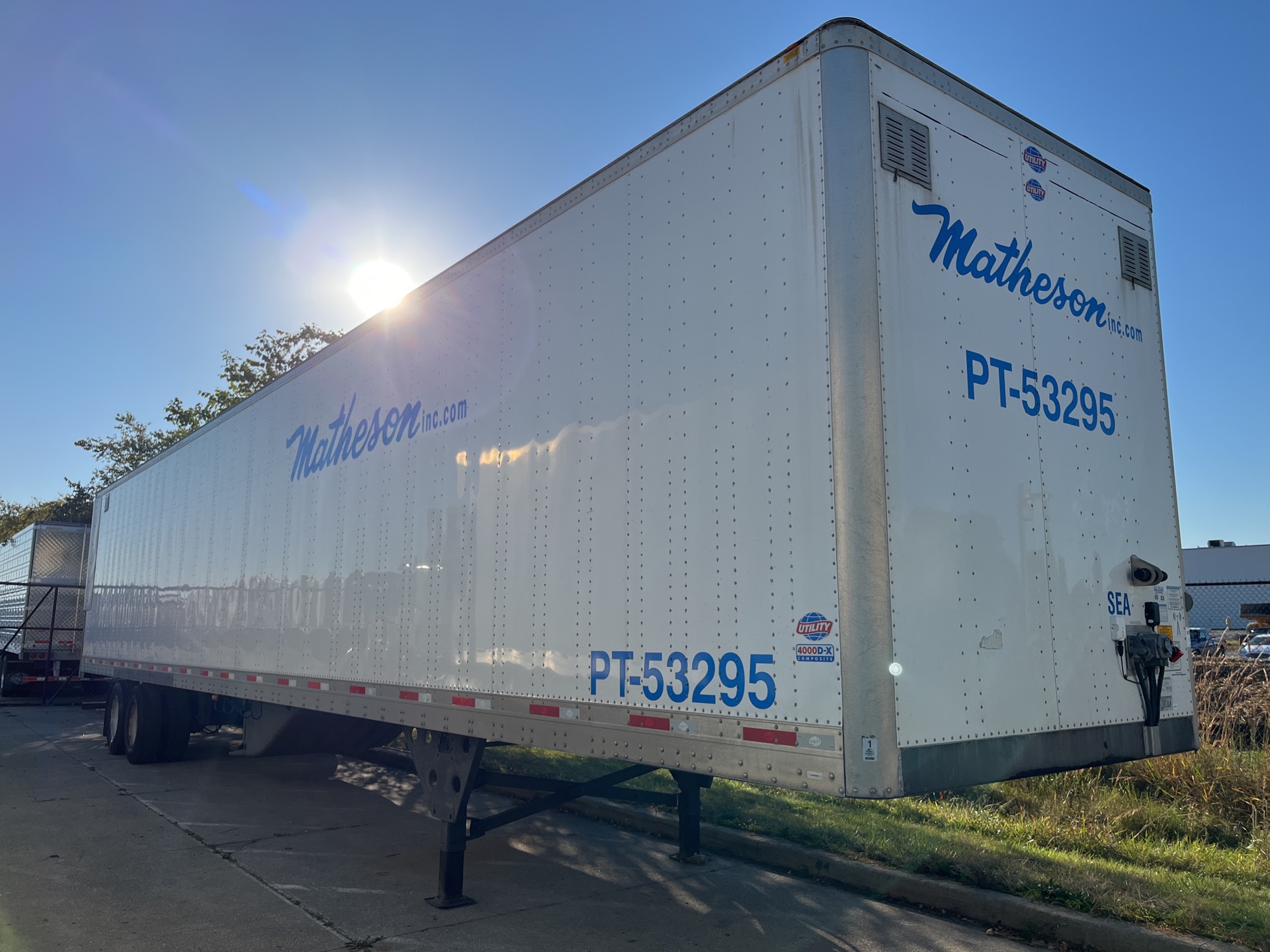 2017 Utility Trailer VS2DX 53 ft T/A Van Trailer