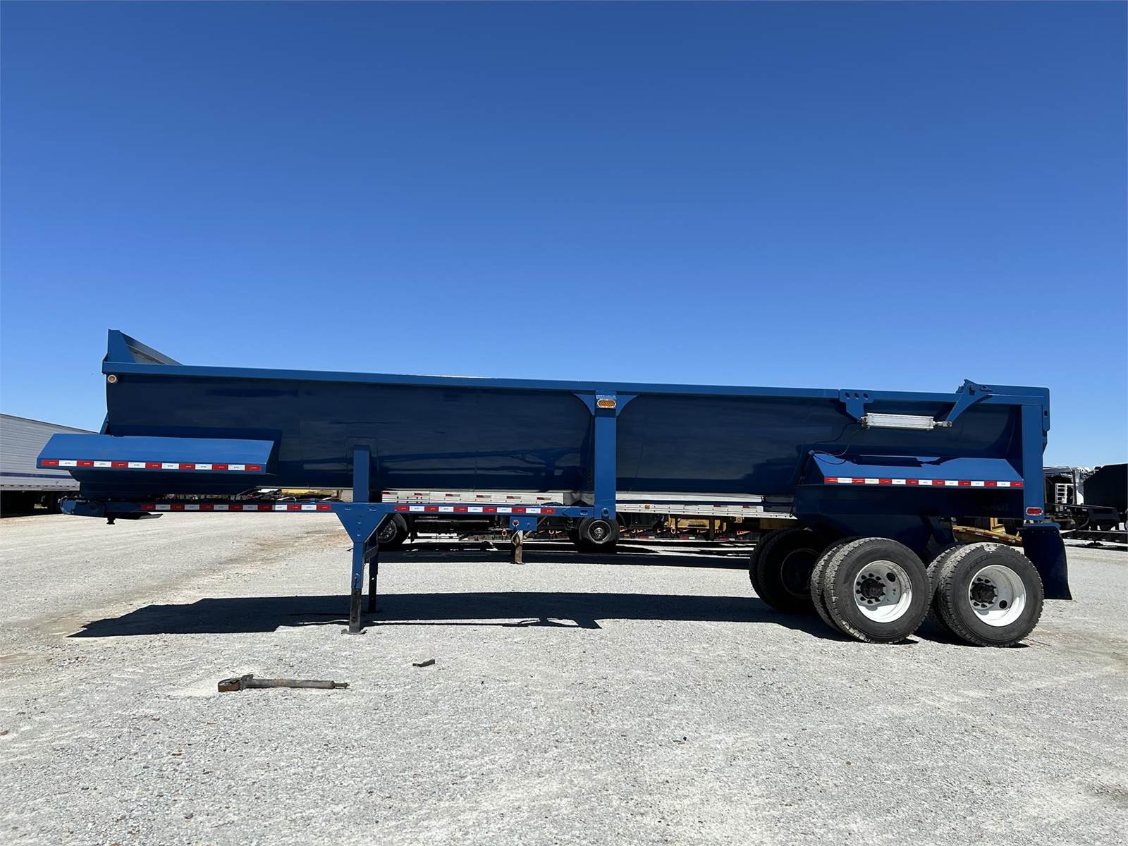 2024 ATRO 34 ft Frameless Half Round End Dump Trailer - Tandem Axle, Steel, Center Point