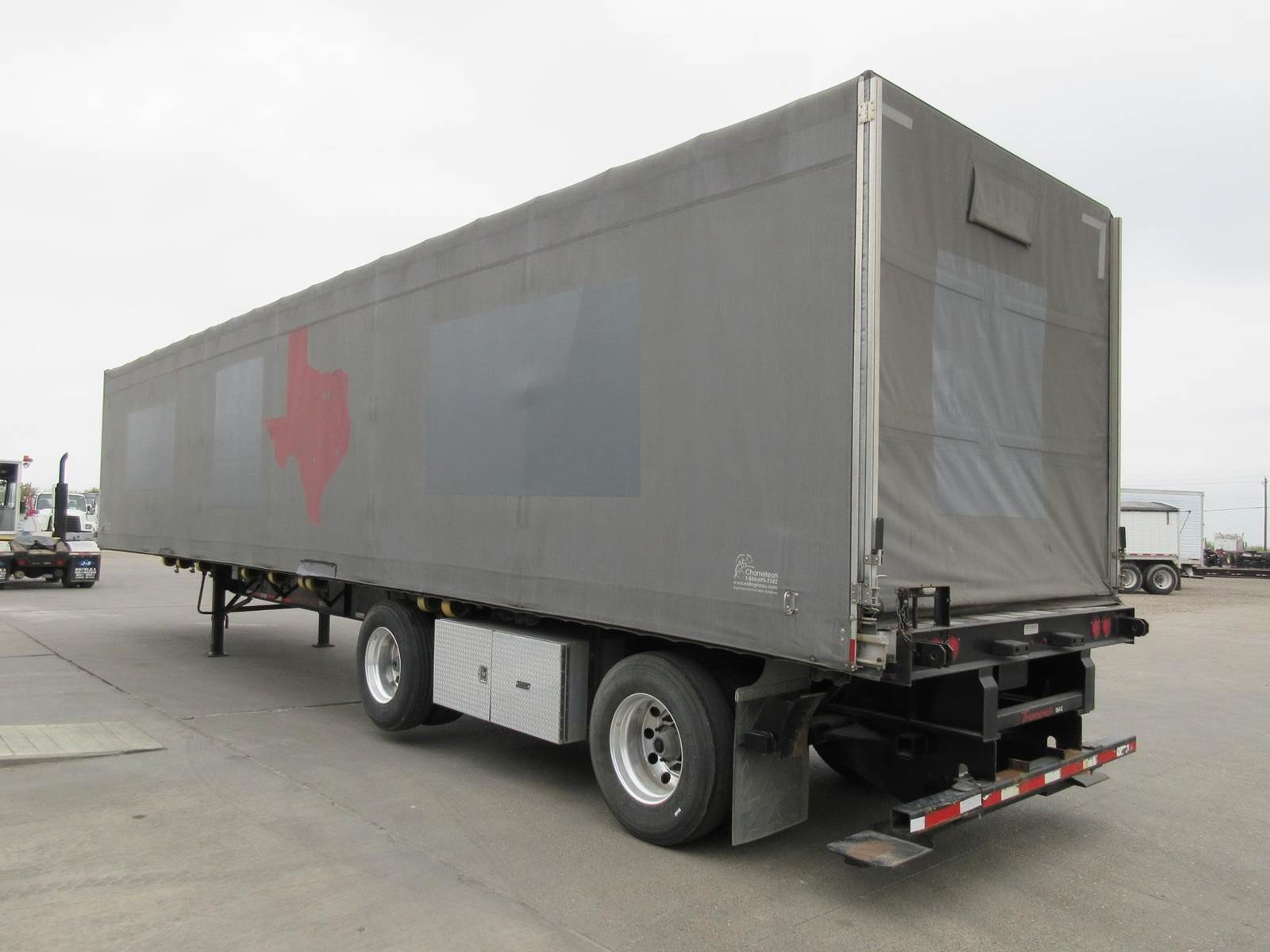 2018 Transcraft 45x102 Combination Flatbed Trailer - Air Ride, Fixed Spread Axle