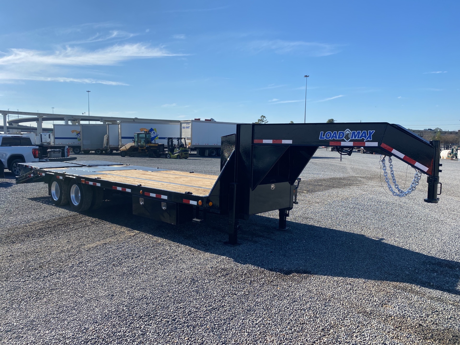 2015 Load Trail 15000 lb T/A Gooseneck Equipment Trailer