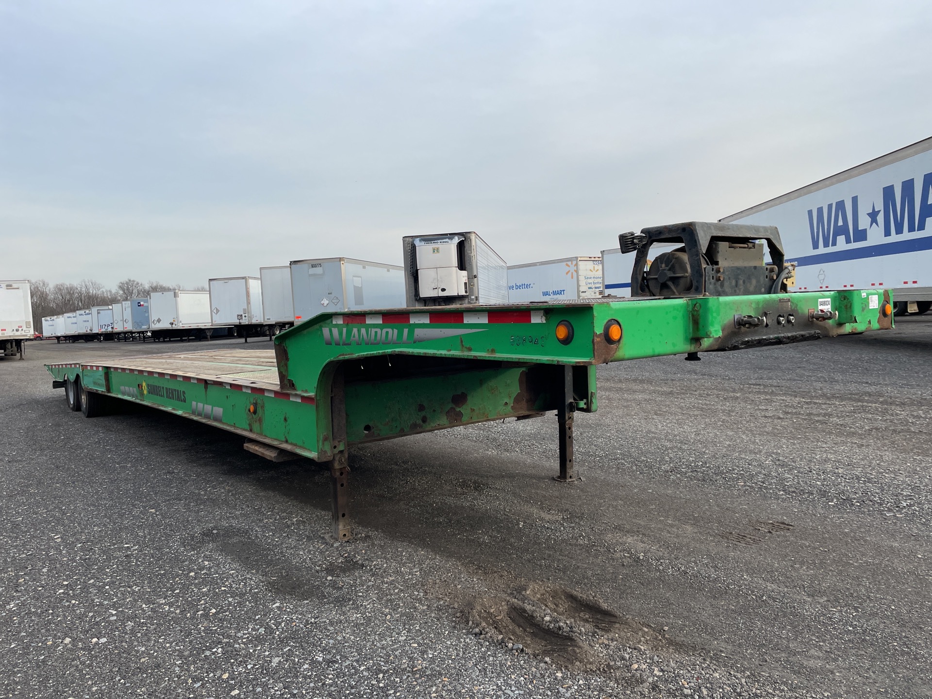 2013 Landoll  T/A Hydraulic Tail Trailer