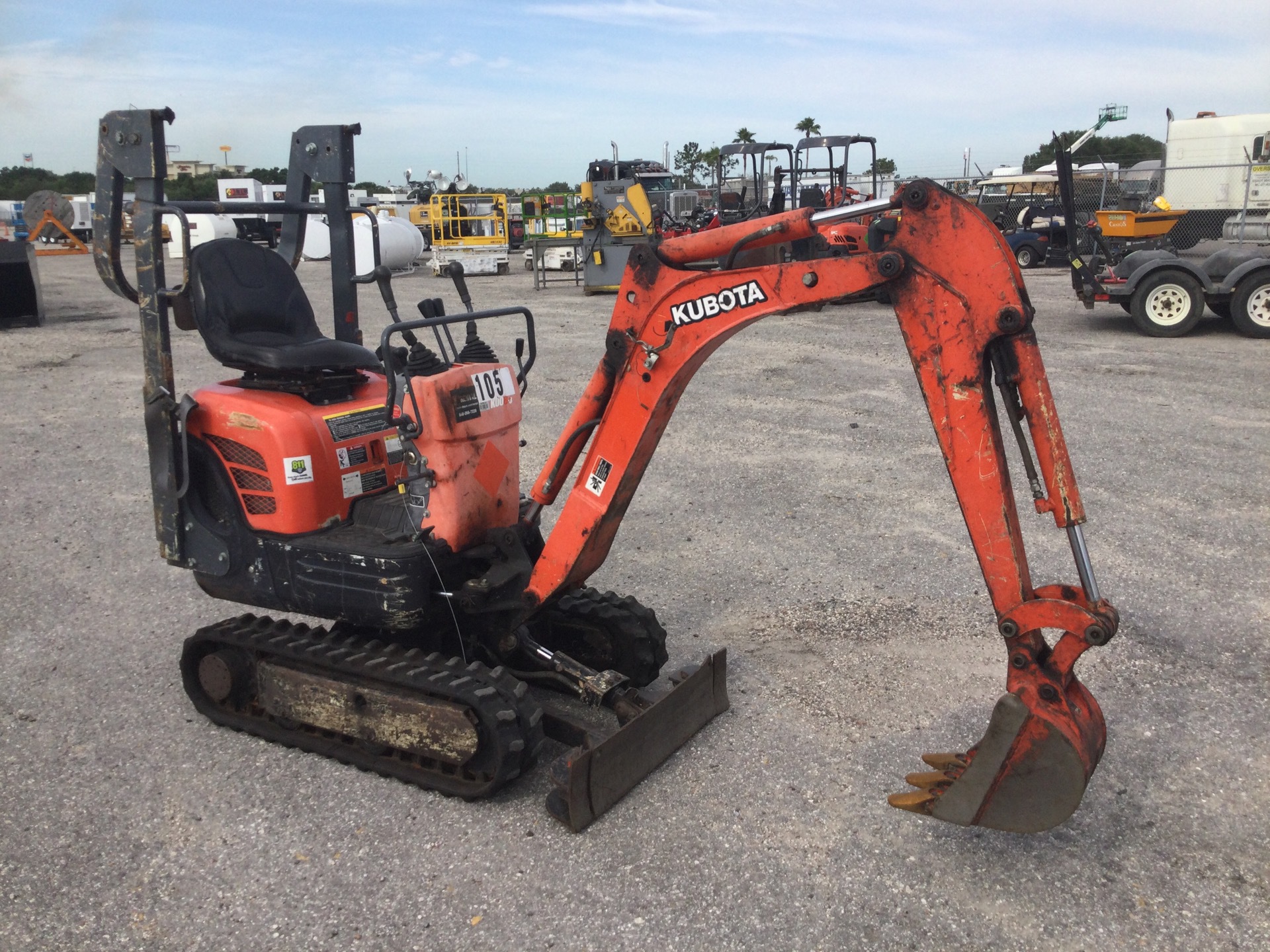 2018 Kubota K008-3 Mini Excavator w/ S/A Trailer