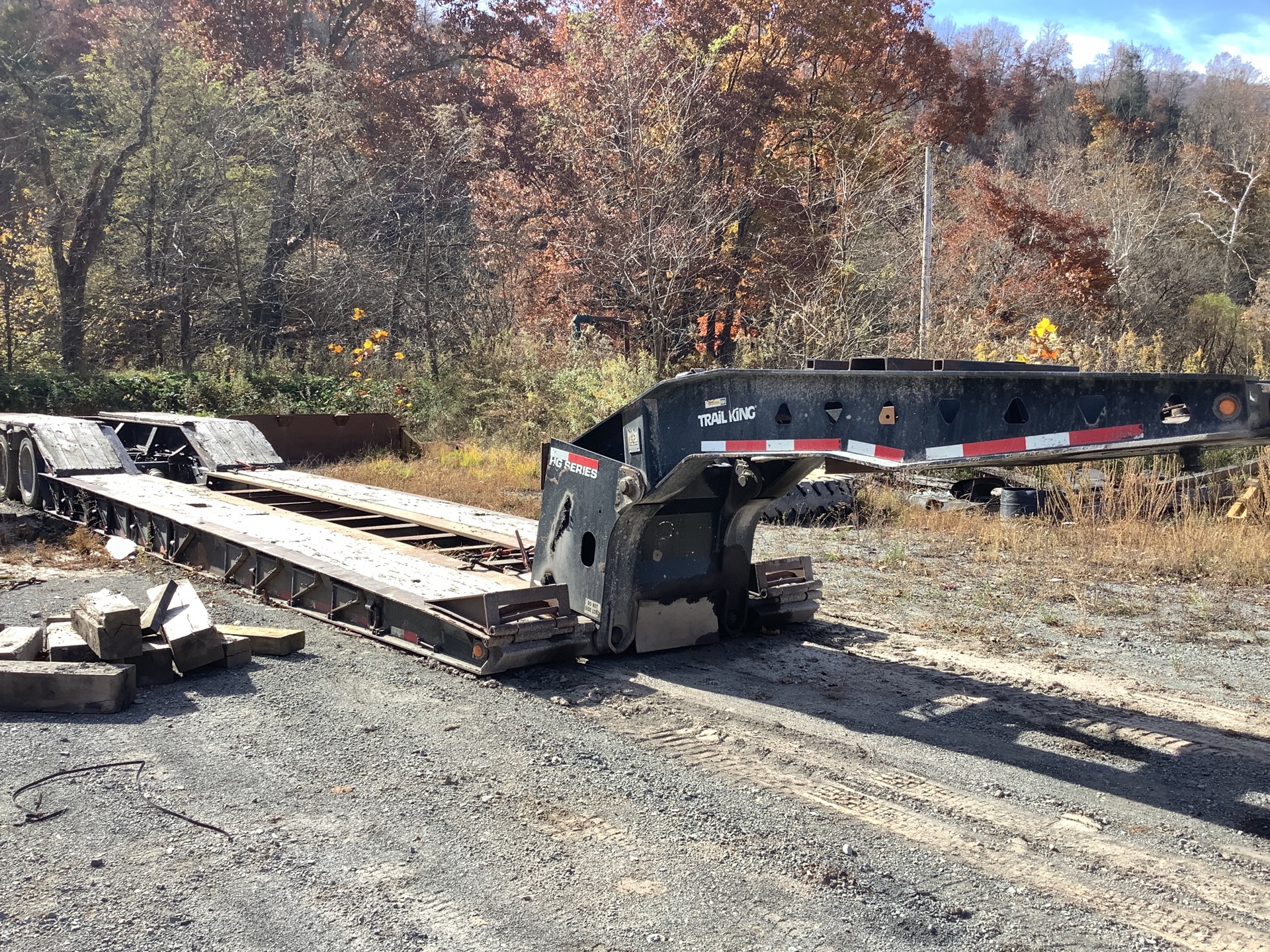 2010 Trail King Tri/A Removable Gooseneck Lowboy Trailer