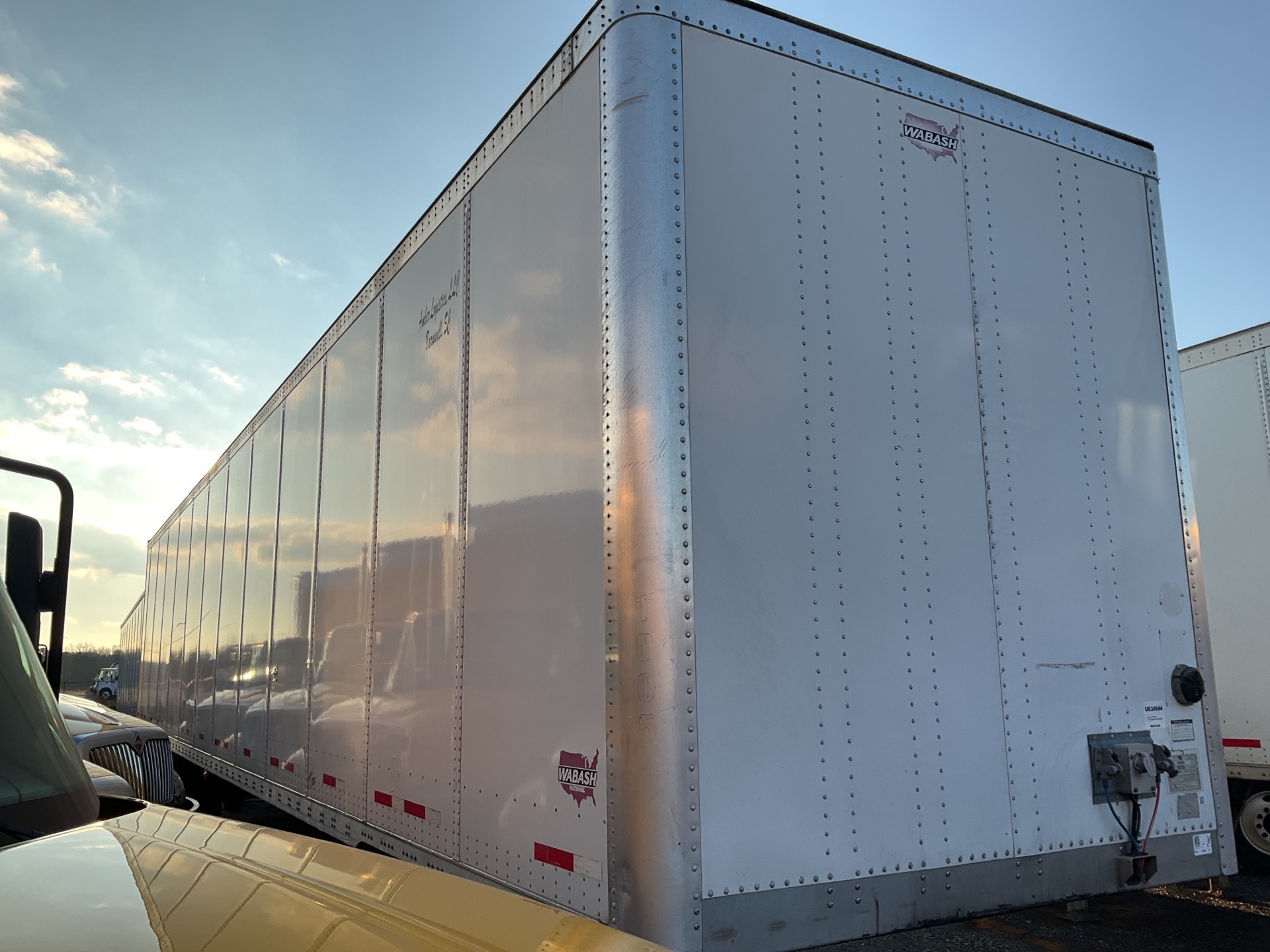 2017 Wabash DVLSHPC 53 ft x 102 in T/A Van Trailer