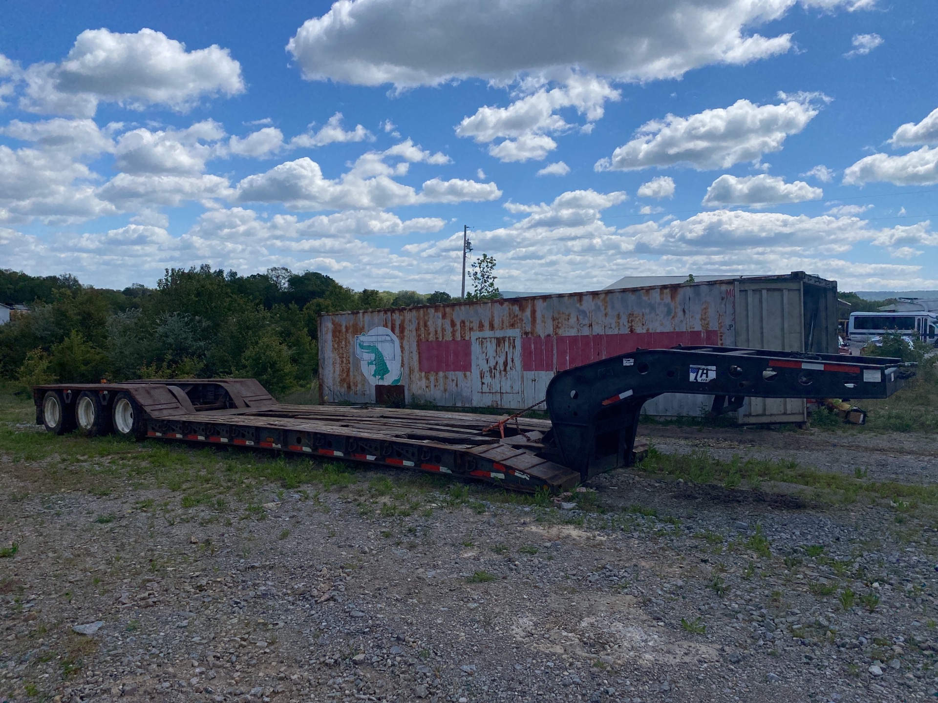 1996 Fontaine TA50NGB Tri/A Gooseneck Lowboy Trailer