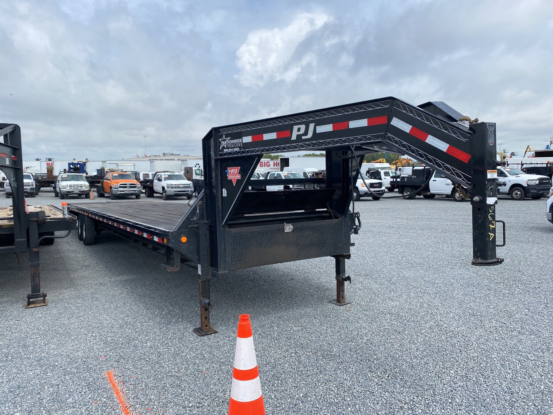 2019 PJ Trailers FS382 T/A Gooseneck Equipment Trailer