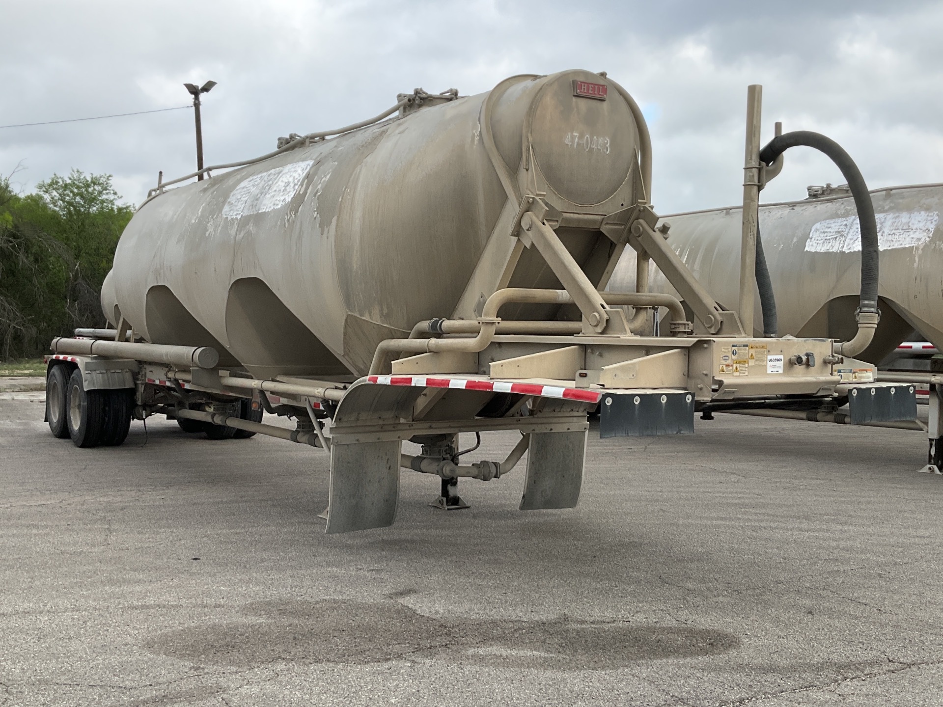 2013 Heil  1040 cft T/A Pneumatic Bulk Trailer