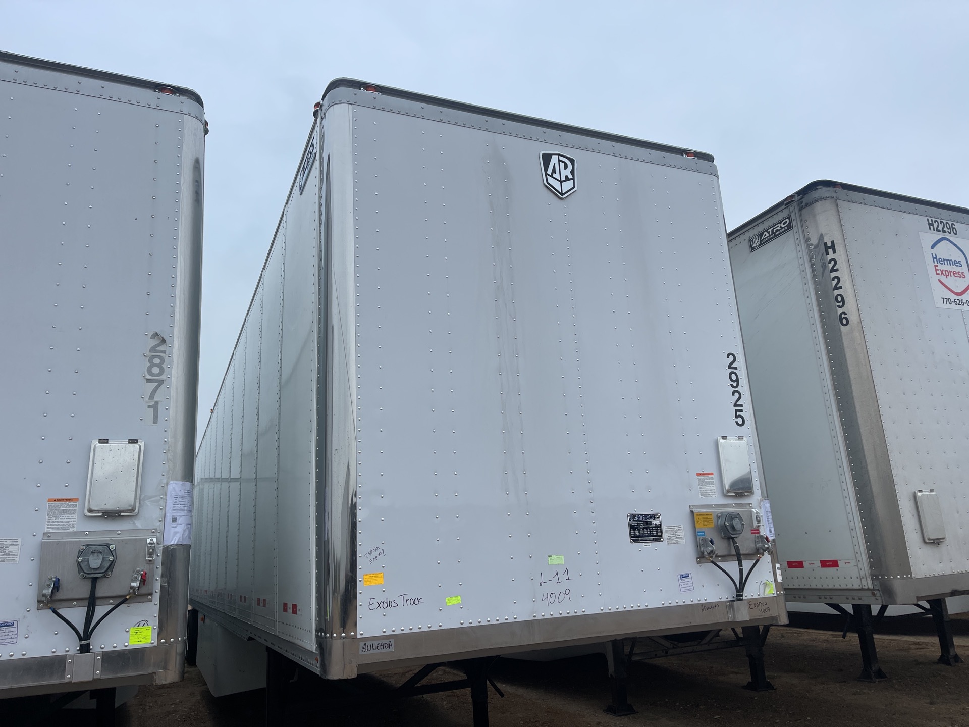2023 Atro 53 ft x 102 in T/A Van Trailer (unused)