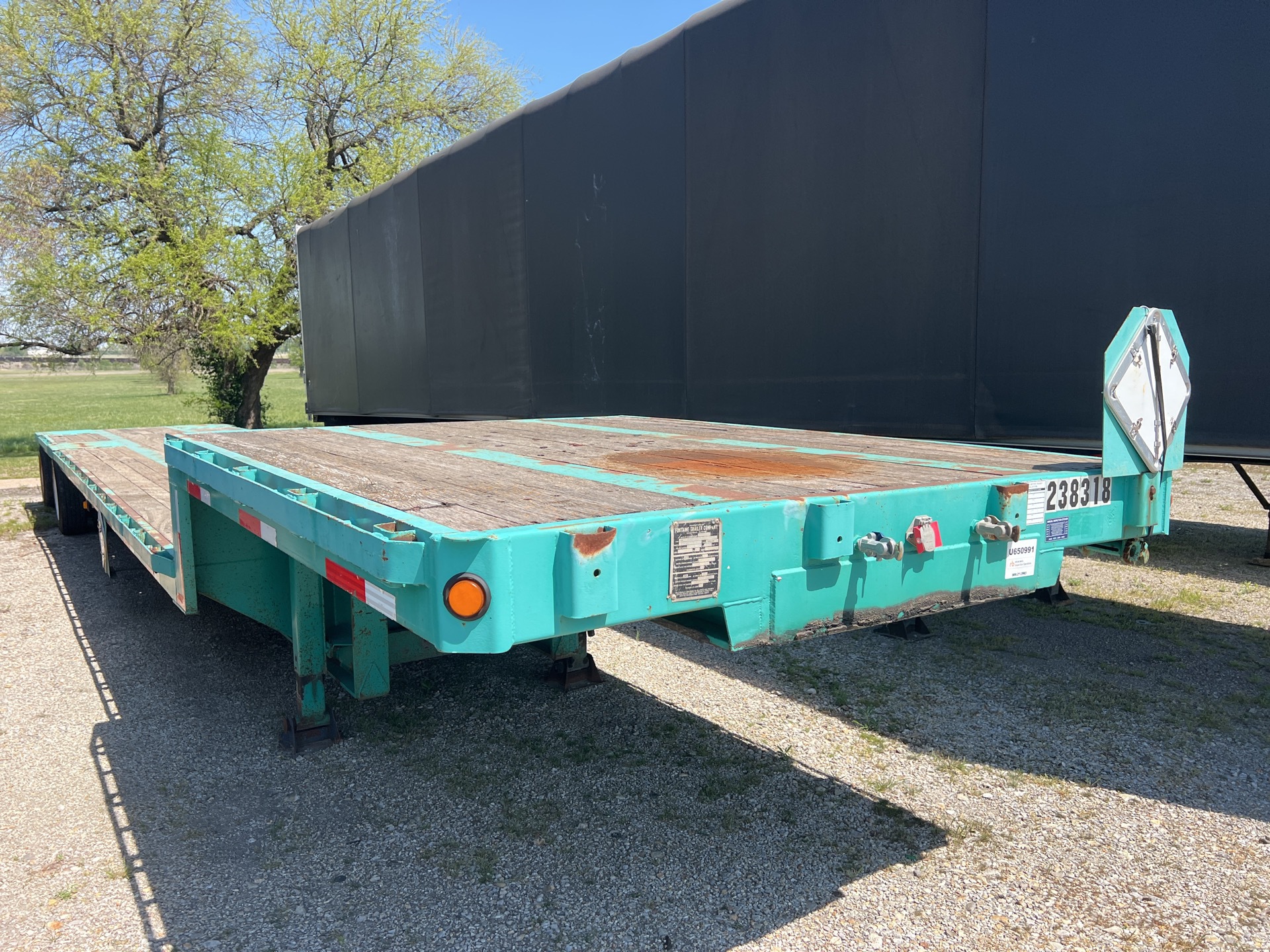 1992 Fontaine 48 ft T/A Step Deck Trailer