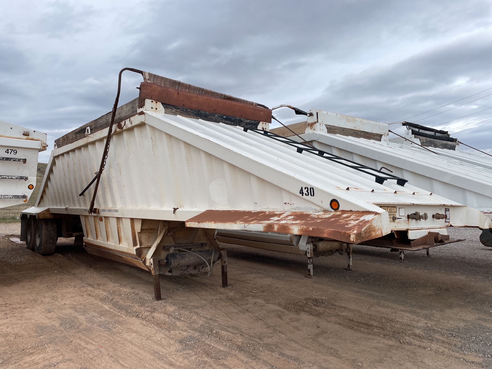 2010 CTS BDT-40 40 ft T/A Belly Dump Trailer