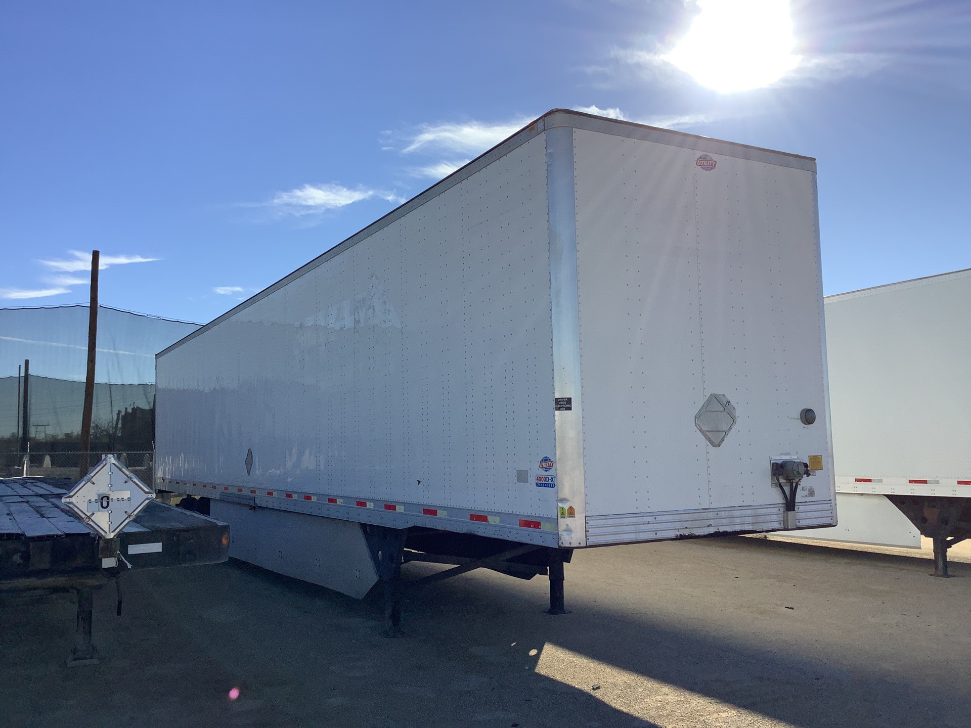2013 Utility 52 ft 8 in x 108 in T/A Van Trailer