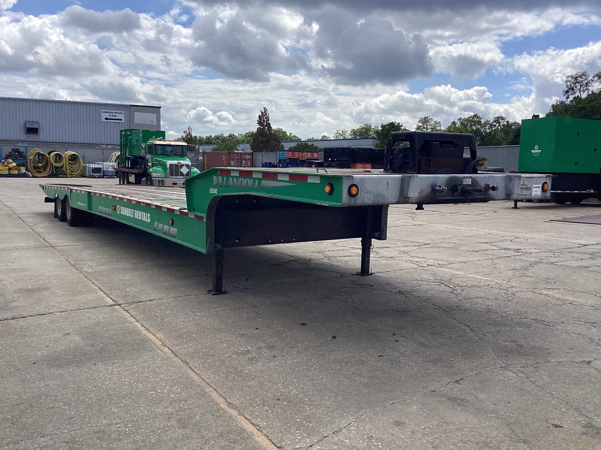 2013 Landoll 930C-48-15 48 ft T/A Hydraulic Tail Trailer