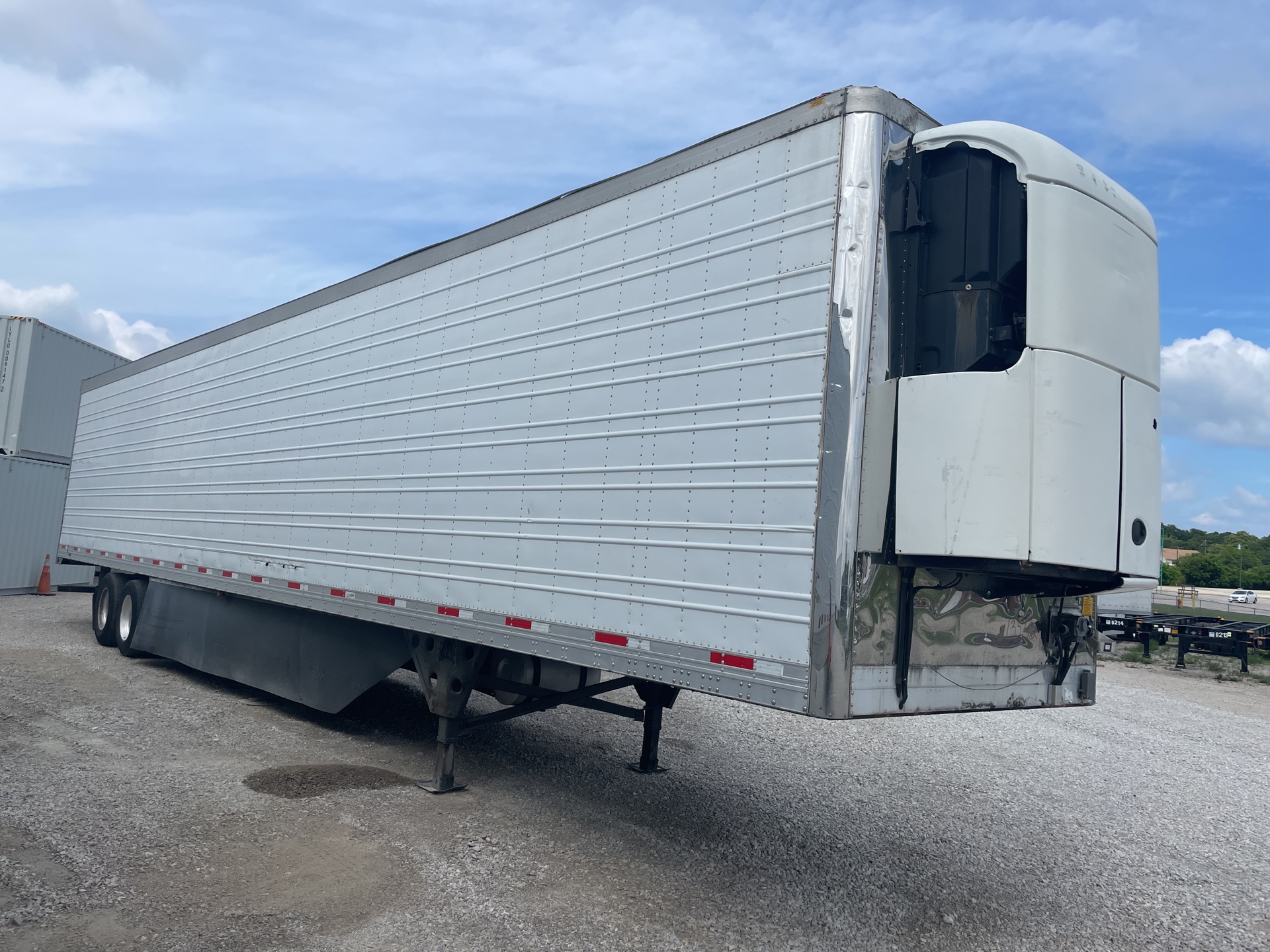 2013 Utility VS2RA 53 ft x 102 in T/A Refrigerated Trailer