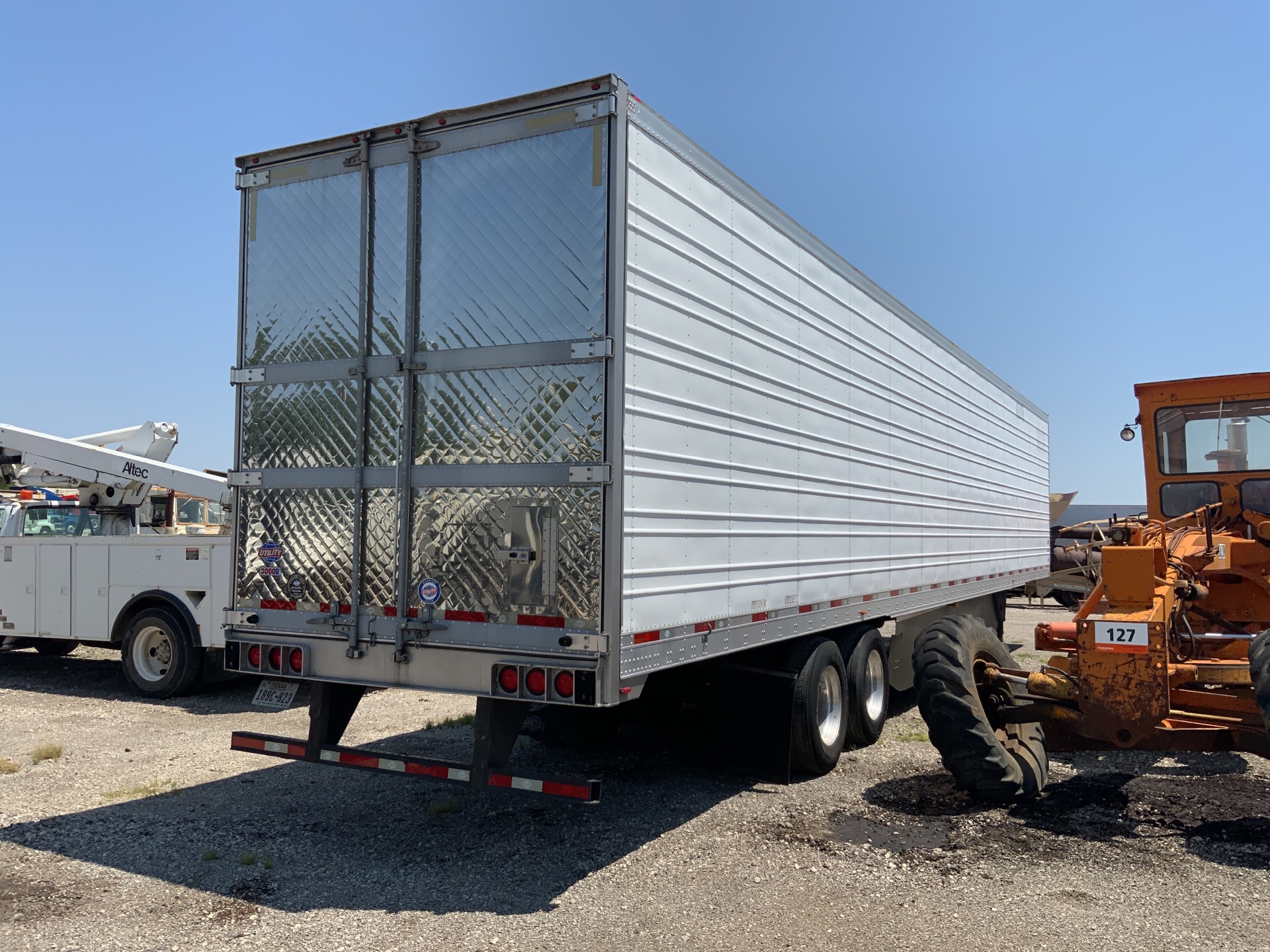 2017 Utility VS2RA 53 ft x 102 in T/A Refrigerated Trailer