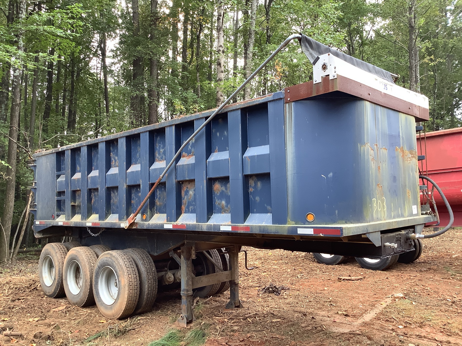 2004 23 ft Tri/A End Dump Trailer